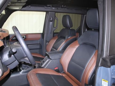 Used 2024 Ford Bronco Outer Banks image 11
