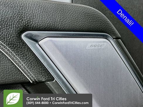 Used 2022 GMC Sierra 1500 Denali w/ Denali Reserve Package AWD/4WD image 13