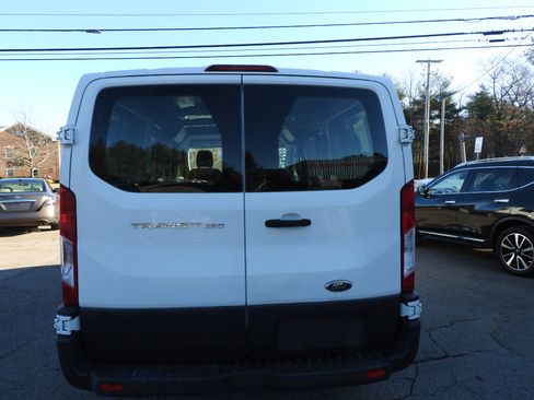 Used 2015 Ford Transit 250 130 Low Roof image 4