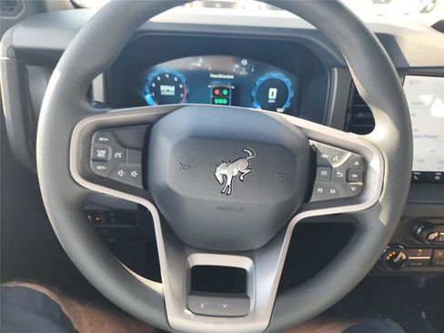 New 2025 Ford Bronco 4-Door AWD/4WD image 35