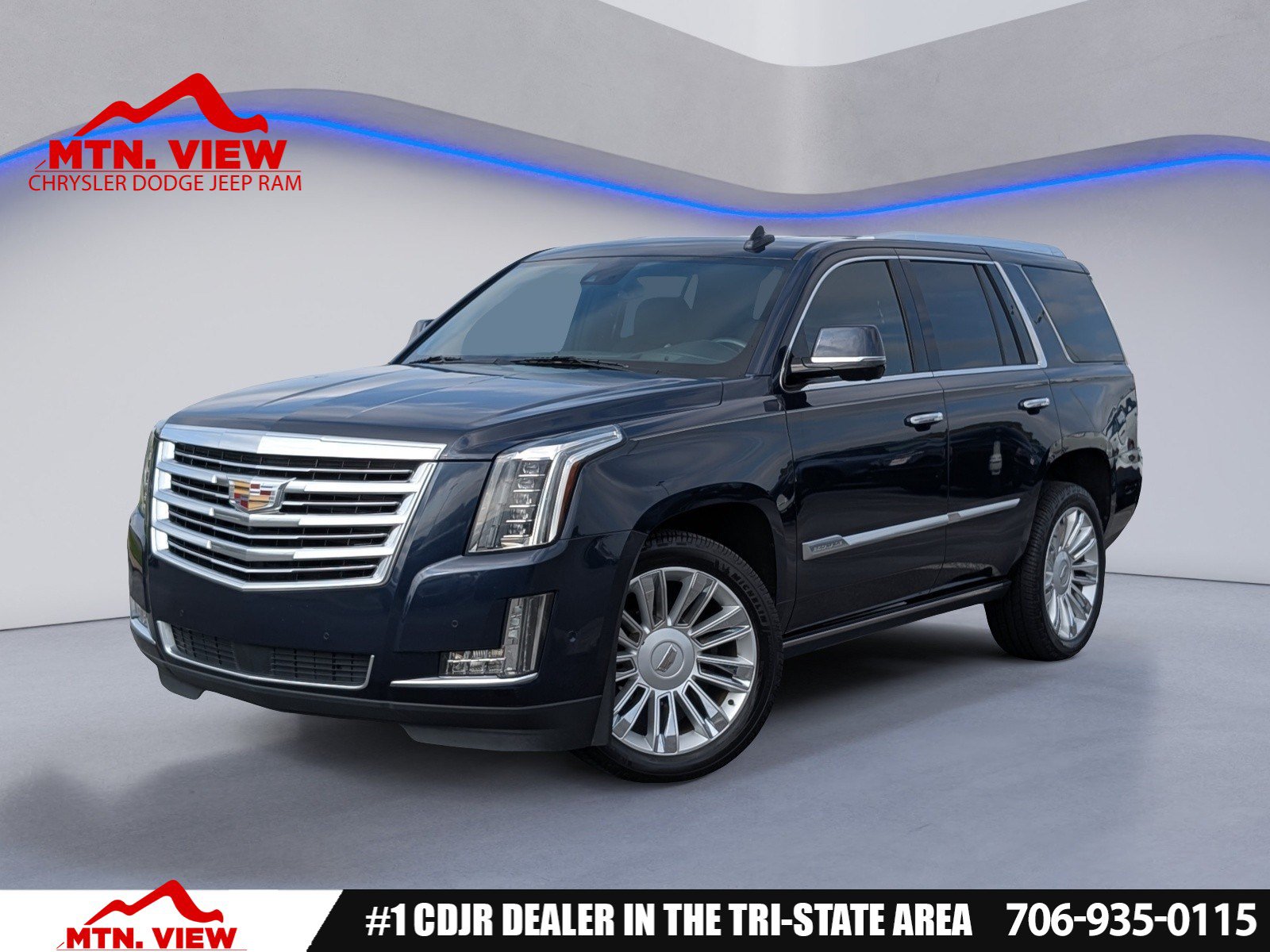 Used 2020 Cadillac Escalade Platinum AWD/4WD image 1