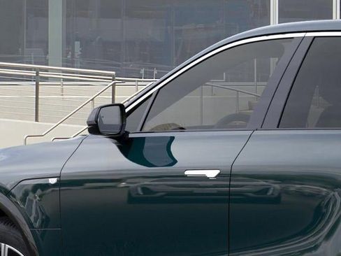 New 2026 Cadillac Lyriq Luxury AWD/4WD image 12