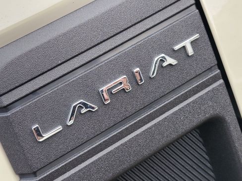 Used 2024 Ford Maverick Lariat FWD image 8