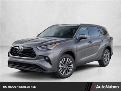 Used 2024 Toyota Highlander Platinum