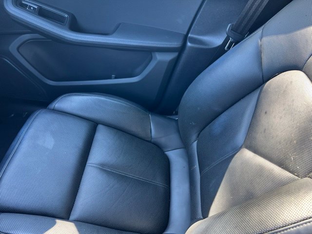 Used 2020 Porsche Macan w/ Premium Package Plus AWD/4WD image 19