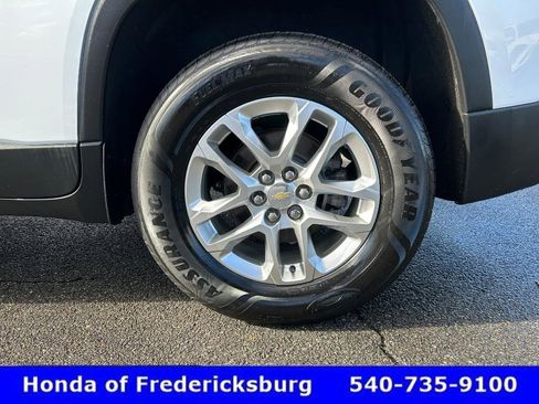 Used 2020 Chevrolet Traverse LS image 11