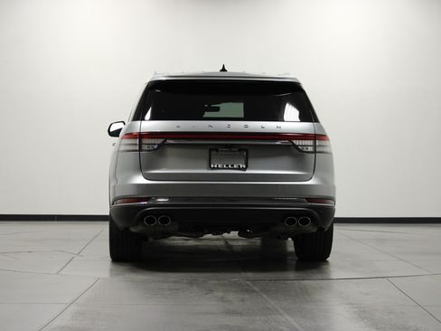 Used 2022 Lincoln Aviator Reserve w/ Equipment Group 201A AWD/4WD image 5