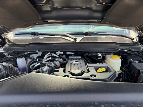 New 2026 RAM 3500 Laramie AWD/4WD image 14