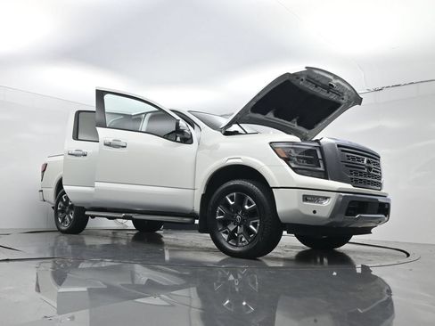 Used 2023 Nissan Titan Platinum Reserve w/ Off Road Protection Package AWD/4WD image 33