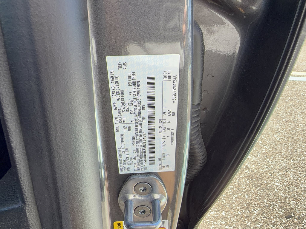 Used 2021 Ford Escape SEL w/ Technology Package FWD image 33