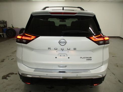New 2026 Nissan Rogue Platinum w/ Platinum Premium Package AWD/4WD image 7