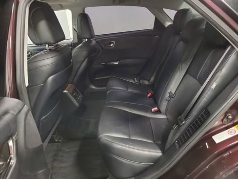 Used 2014 Toyota Avalon Limited w/ Technology Package FWD image 24
