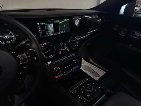 Used 2022 Rolls-Royce Ghost image 39