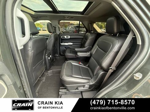 Used 2022 Ford Explorer XLT w/ Equipment Group 202A AWD/4WD image 24