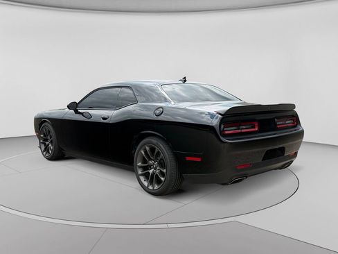 Used 2022 Dodge Challenger R/T Scat Pack w/ Plus Package RWD image 5