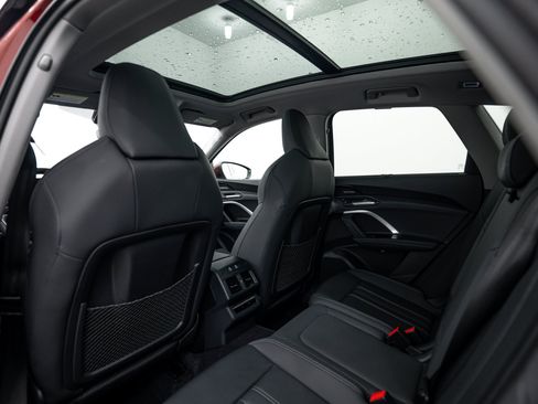 Used 2025 Audi Q5 Premium Plus w/ Premium Plus AWD/4WD image 19
