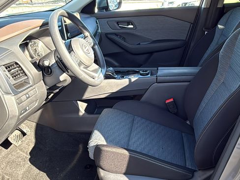 Certified 2023 Nissan Rogue SV image 19