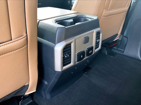 Used 2022 Ford F250 Lariat w/ Chrome Package image 10