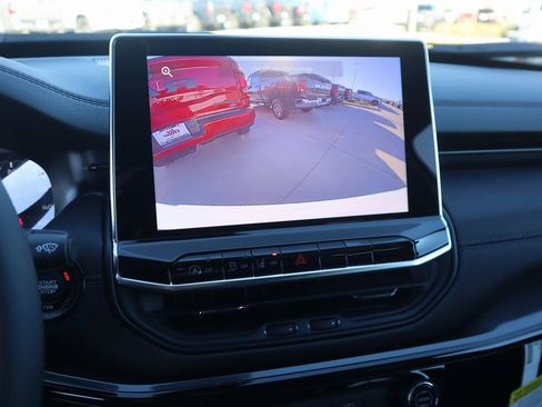 New 2026 Jeep Compass Latitude image 6