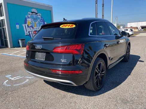 Used 2018 Audi Q5 Prestige w/ Prestige Package image 3