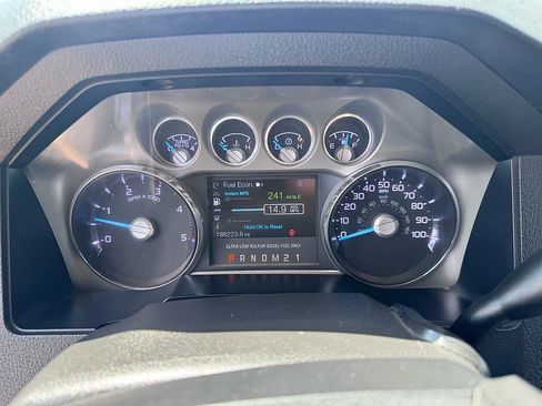Used 2013 Ford F250 Lariat w/ Chrome Pkg AWD/4WD image 13