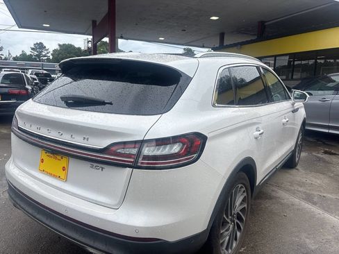 Used 2019 Lincoln Nautilus Reserve FWD image 5