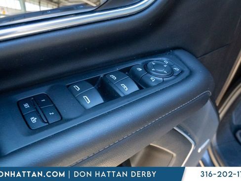 Used 2021 Chevrolet Tahoe Z71 w/ Z71 Signature Package image 14