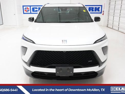 Used 2025 Buick Enclave Sport Touring w/ Power Package image 2