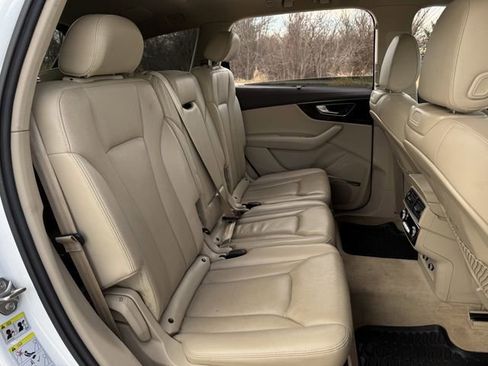 Used 2018 Audi Q7 3.0T Prestige w/ Prestige Package image 29