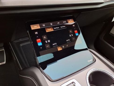 New 2026 Cadillac Vistiq Luxury image 33