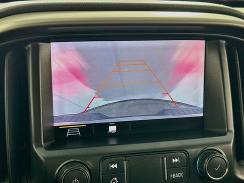 Used 2019 Chevrolet Colorado Z71 image 3