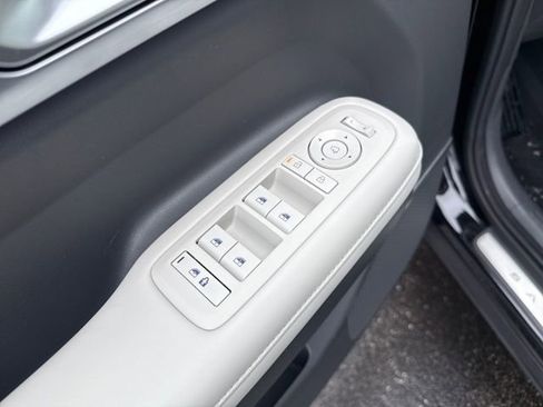 Certified 2025 Hyundai Santa Fe Calligraphy image 10