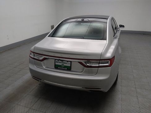 Used 2017 Lincoln Continental Select w/ Climate Package AWD/4WD image 7