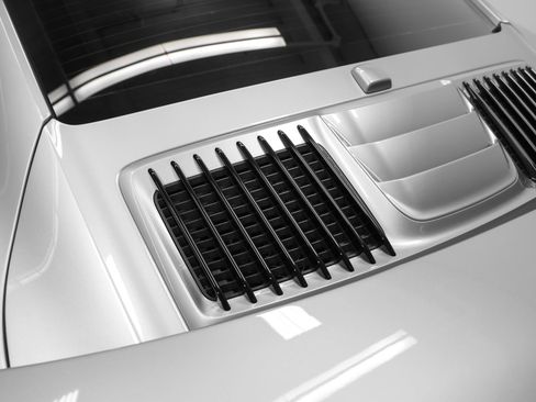 Certified 2017 Porsche 911 Turbo S AWD/4WD image 25