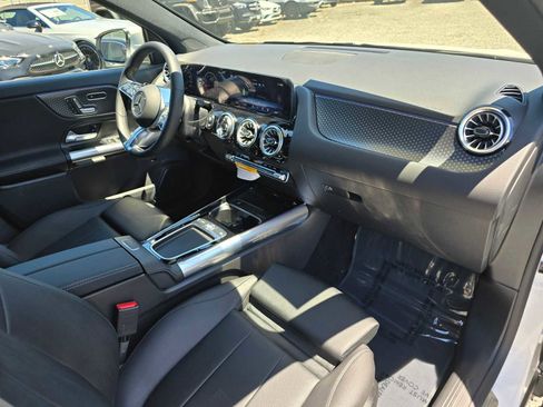 New 2025 Mercedes-Benz GLA 250 4MATIC image 11