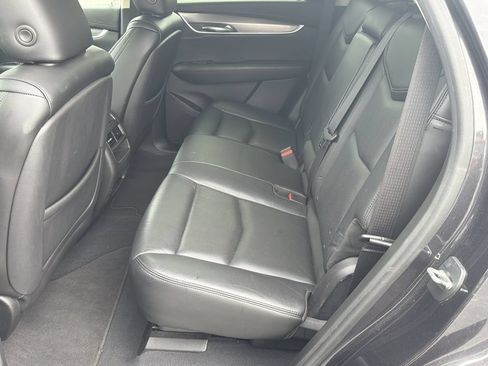 Used 2017 Cadillac XT5 Luxury w/ Driver Awareness Package FWD image 15