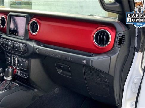 Used 2021 Jeep Wrangler Unlimited Rubicon w/ Xtreme Recon 35" Tire Package image 15