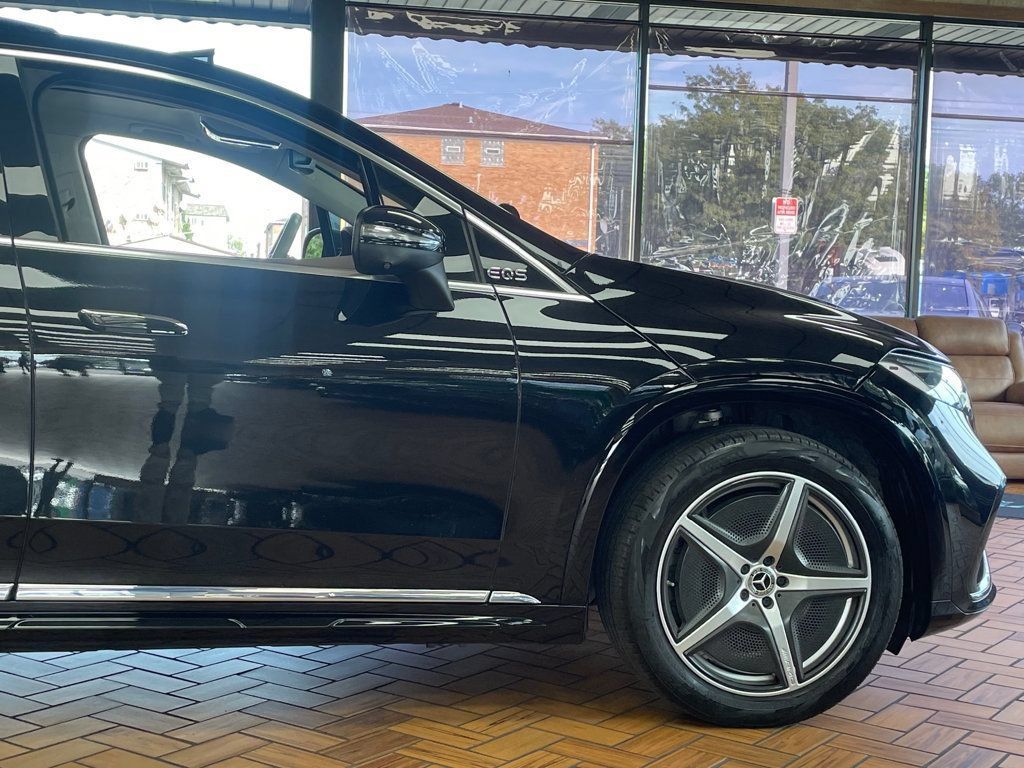 Used 2023 Mercedes-Benz EQS 580 4MATIC SUV image 8