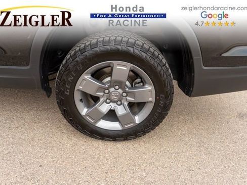 Used 2025 Honda Ridgeline TrailSport image 12
