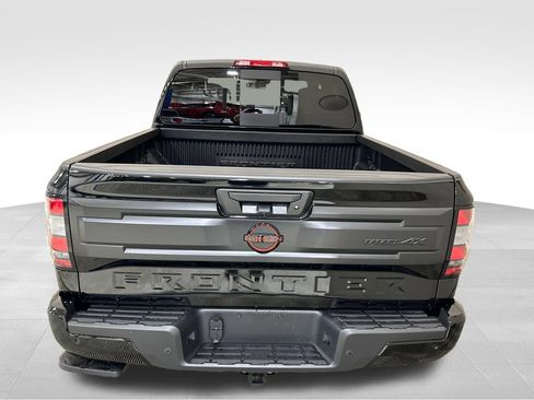 Used 2025 Nissan Frontier PRO-4X w/ Tow Package AWD/4WD image 4