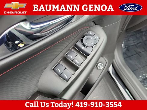 Used 2025 Chevrolet TrailBlazer RS w/ Convenience Package AWD/4WD image 11