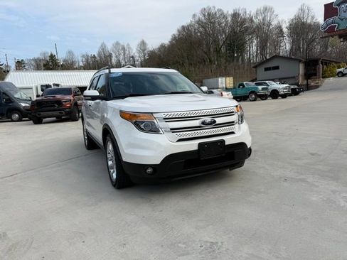 Used 2014 Ford Explorer Limited w/ Equipment Group 302A AWD/4WD image 13