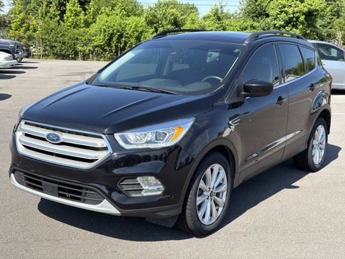 Used 2019 Ford Escape SEL FWD image 3