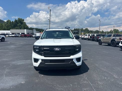 New 2027 Ford Expedition Active RWD image 2