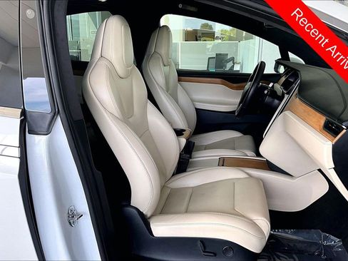 Used 2019 Tesla Model X Long Range image 30