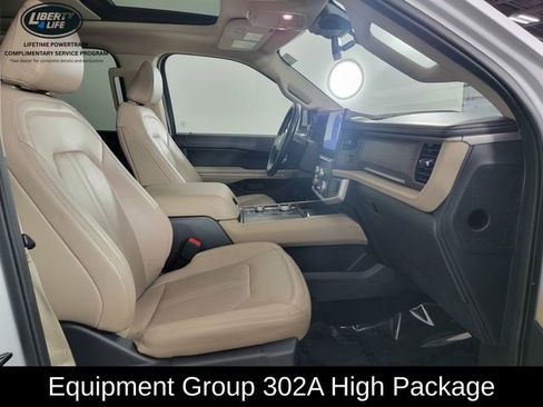 Used 2024 Ford Expedition Limited AWD/4WD image 19