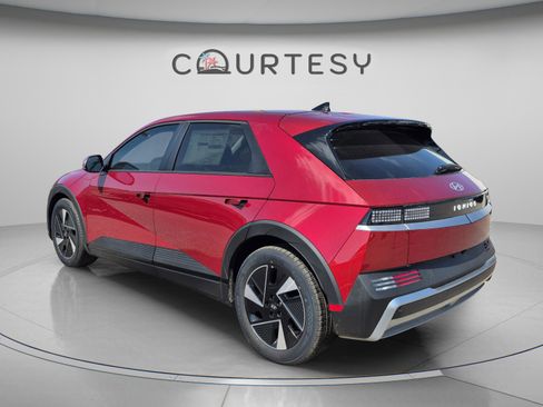 New 2026 Hyundai Ioniq 5 SEL AWD/4WD image 3