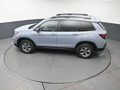Used 2023 Honda Passport TrailSport image 39