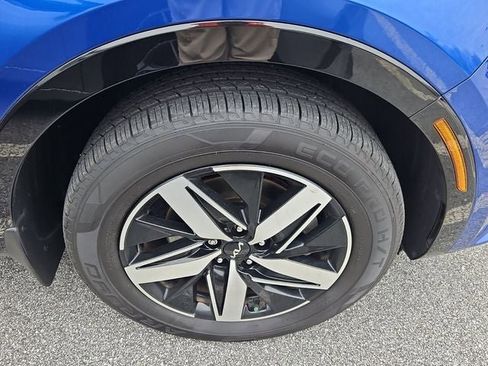 Used 2022 Kia Sorento EX image 11