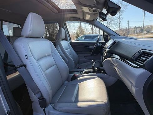 Used 2017 Honda Ridgeline RTL-E image 25